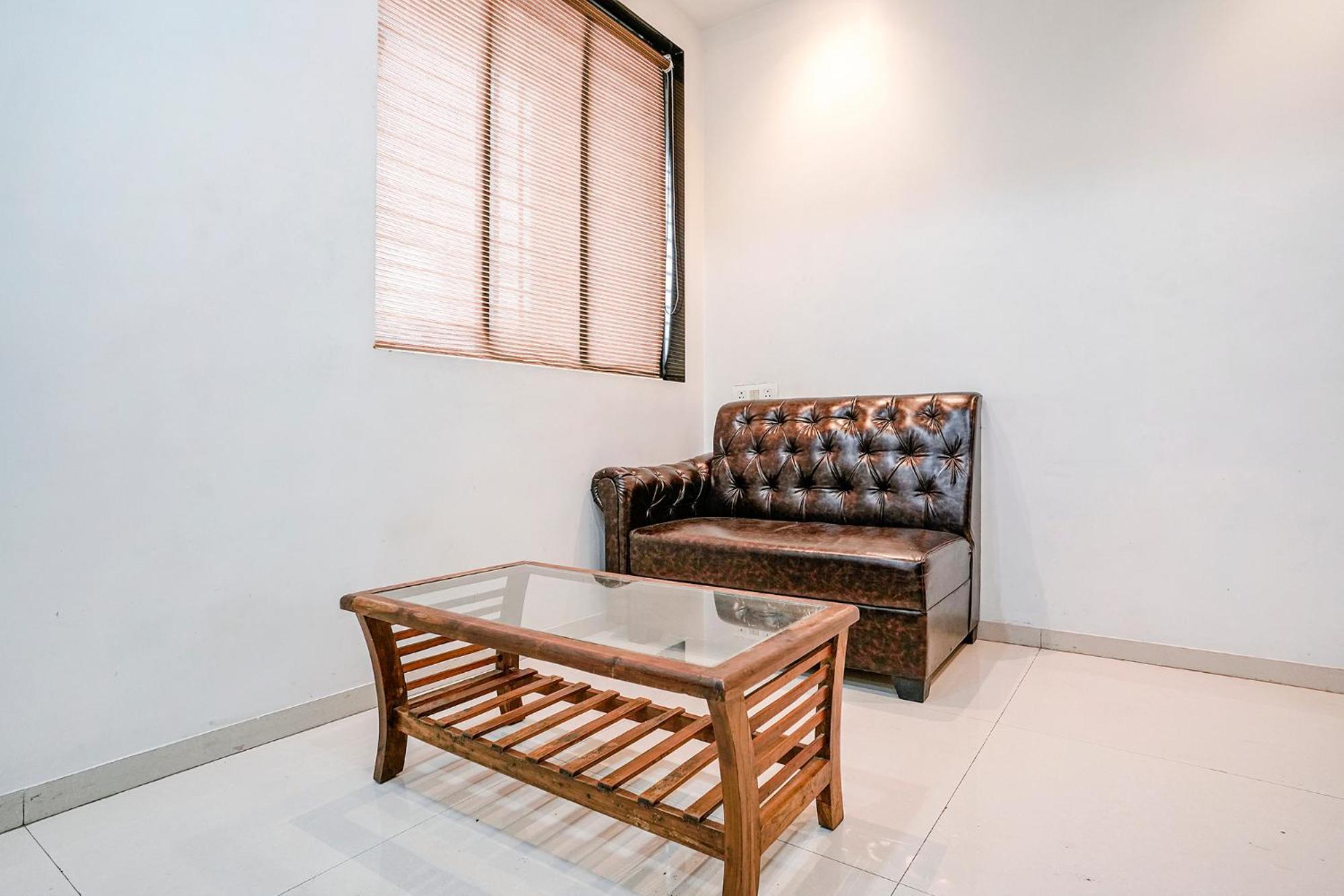 Fabhotel Krishna Inn Kashele Екстер'єр фото