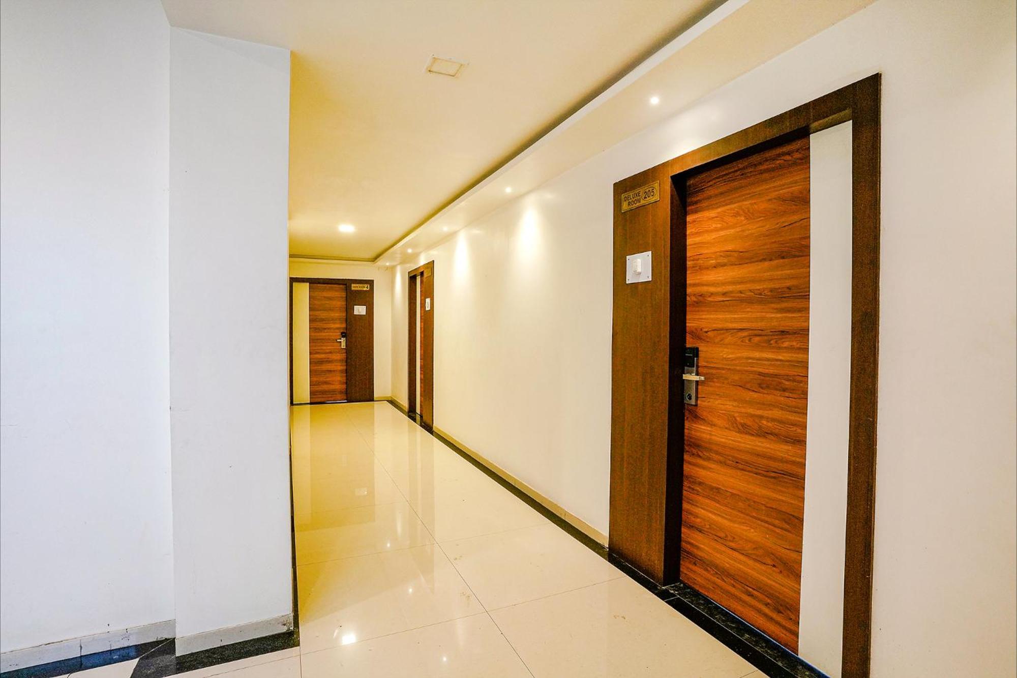 Fabhotel Krishna Inn Kashele Екстер'єр фото